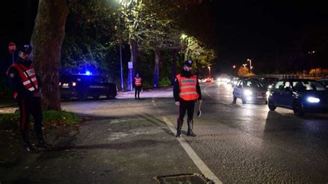 Duro colpo alla criminalità locale l operazione dei Carabinieri a Roma