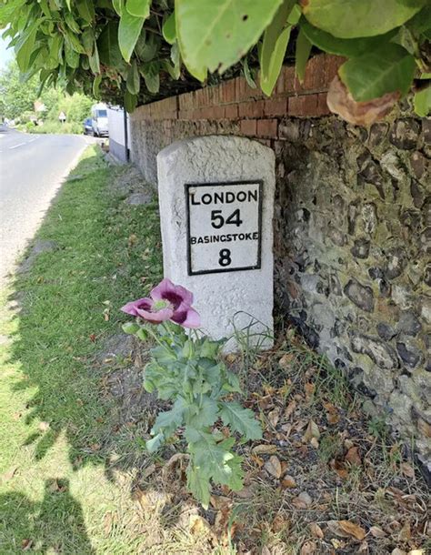 Old Milestone By The B3400 London Road © Paul Hamilton Cc By Sa2