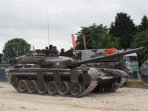 Fondos De Pantalla 2560x1920 Tanque T 72 Tankfest 2015 Ejército