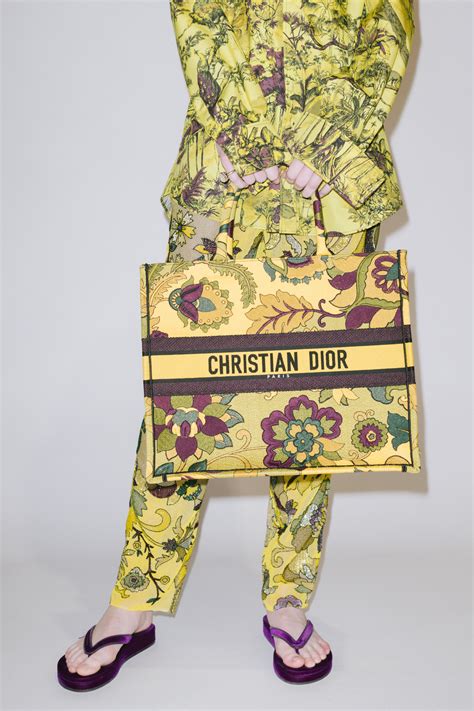 Dior Pre-Fall 2023 Preview [PHOTOS]