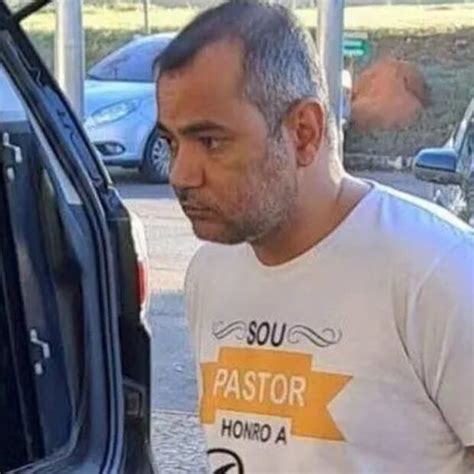 Pastor é preso suspeito de abusar de fiéis para quebrar maldição no