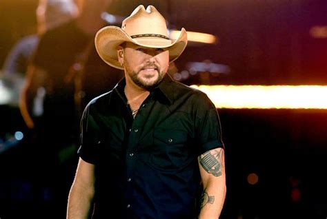 Jason Aldean Wont Be Attending The 2022 Grammy Awards Country Now