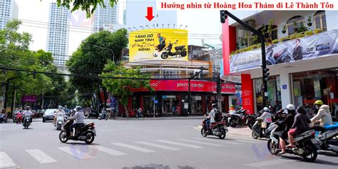 Ngã tư đường Lý Tự Trọng Hoàng Hoa Thám Vuong Di Advertising