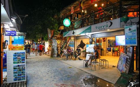 Best 7 Things About Koh Lipe Walking Street • Myislandmy