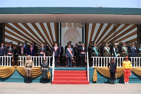 El Jefe De Estado Pedro Castillo Presidió La Ceremonia Por El Día De La Policía Nacional Del