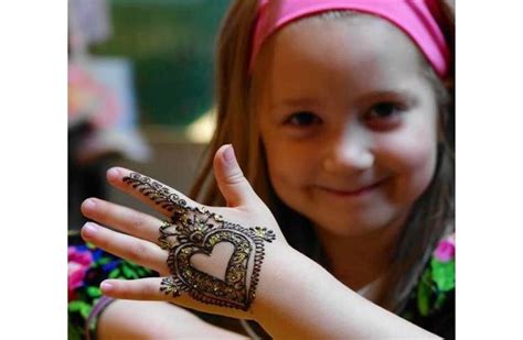 Easy Mehndi Designs For Hands For Kids