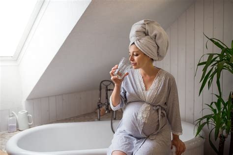 Should You Use A Hot Tub While Pregnant