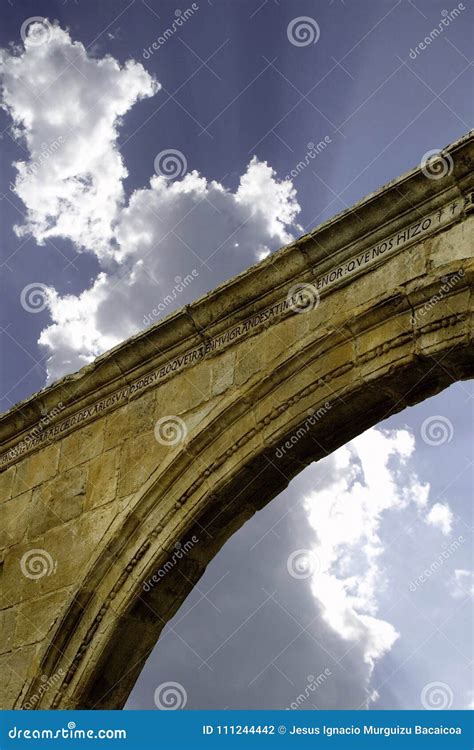 Detail Of A Semicircular Stone Arch Stock Photo Image Of Castilian