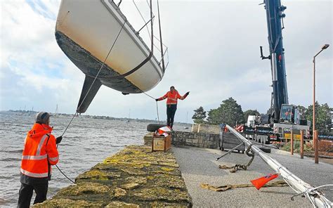 Locmiqu Lic Limpressionnant Grutage De Deux Voiliers Apr S Ciaran