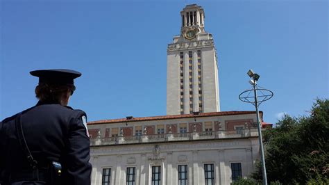 Entra En Vigor La Ley Que Permite Llevar Armas En Las Universidades