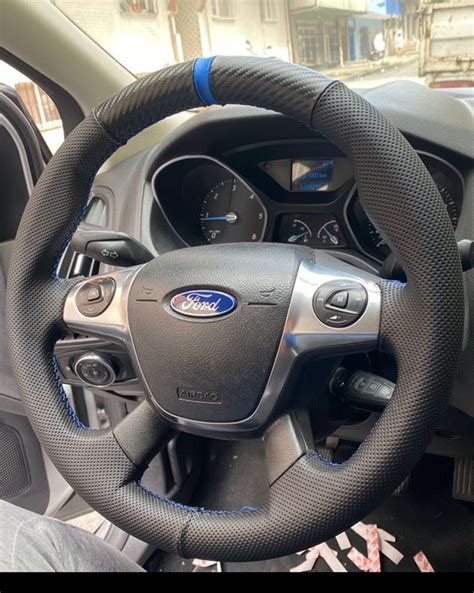 Ford Focus Sport Carbon Direksiyon Kaplama Mavi Detaylar Iskender