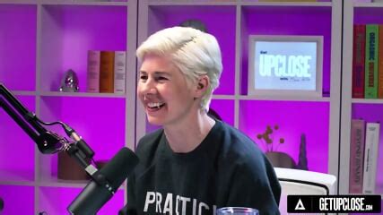 UP CLOSE How Women Orgasm With Busty Tattooed Babe Xwife Karen INTENSE HITACHI ORGASM FULL