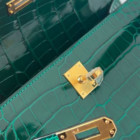 Hermès Kelly Pochette Shiny Alligator Crocodile Very Emerald Golden