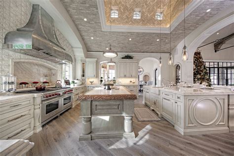 Luxury Mansions Kitchen