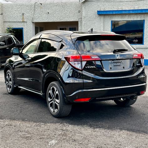 2018 Honda Vezel Hybrid Carland Jamaica