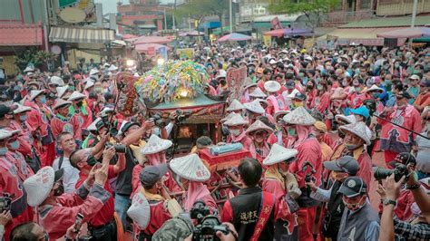 高雄旗津天后宮～過港祈福會香巡禮大典 】～17 北港朝天宮 入廟參香 20221030 Youtube