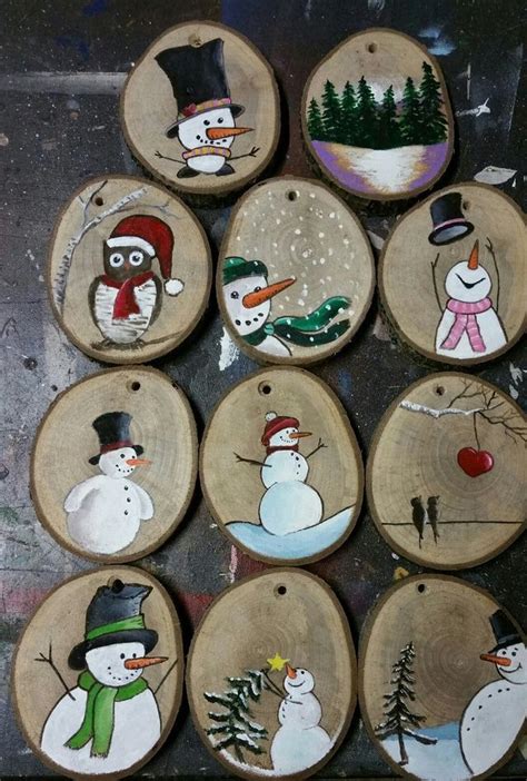 Pin By Gaby Bravo On Piedras Christmas Wood Wood Christmas Ornaments