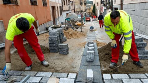 El Paro Sube En Personas En Castilla La Mancha Que Pierde