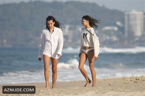 Madeleine Madden Sexy Shows Off Her Bikini Body On The Beach After Dora The Explorer Shooting