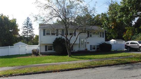 11 Eisenhower Rd Peabody MA 01960 Trulia