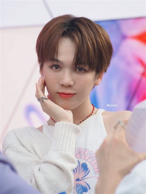 Ghim của Hunny trên SantaEarth