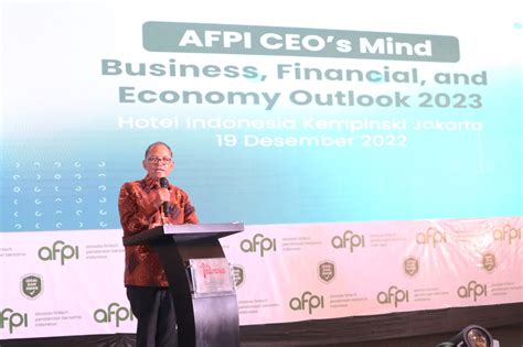 OJK Ungkap 6 Tantangan Fintech P2P Lending Pada 2023