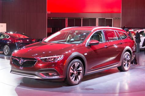 Wagons Whoa 2018 Buick Regal Tour X Costs 29 995 To Start