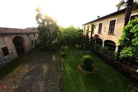 Rustici Casali Con Giardino Privato In Vendita A Castegnato Casa It