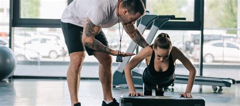 Qué carrera estudiar para convertirte en un entrenador personal Es