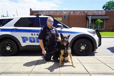 Clayton Pd K9 Ravka Receives Donation Of Body Armor Joco Report