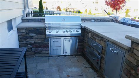 Outdoor Kitchen Ideas For Small Spaces | Sunburst Construction