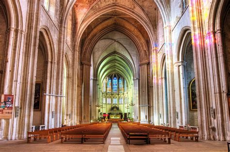 Montpellier Cathedral | Isolated Traveller