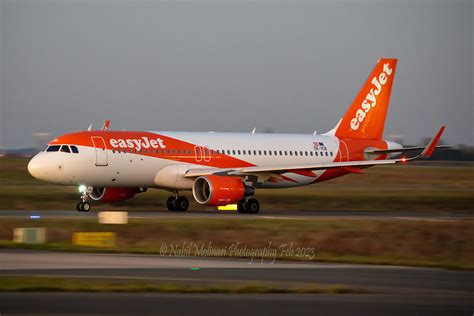 EasyJet Europe OE ICB Airbus A320 214 Sharklets Cn 6606 Flickr