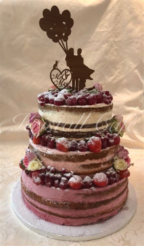 Semi Naked Cake Kristall Café Lounge