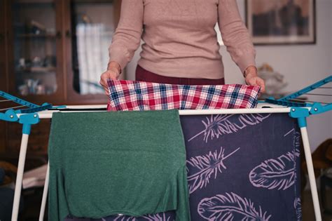 6 Trucos Para Secar Tu Ropa Dentro De Casa Sin Provocar Problemas De