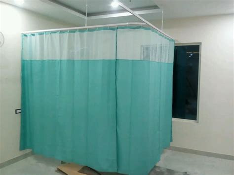 Polyester And Net Green Hospital ICU Curtain Size 84 X 48 Inch At Rs