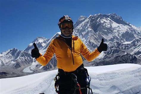 Sri Lanka S Johann Peiris Successfully Summits Mount Everest Ceylon