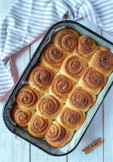Cimet rolnice - Mystic Cakes | Sweet recipes desserts, Food garnishes ...