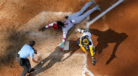 Elly De La Cruz Steals Second Third And Home In Same Inning As Reds