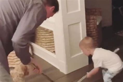 Watch: Wayne Gretzky has hockey stick battle with 1-year-old grandson ...