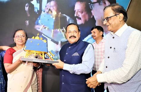 Dr Jitendra Hails India On Moon Narrates Further Sequence Of Activities Daily Excelsior