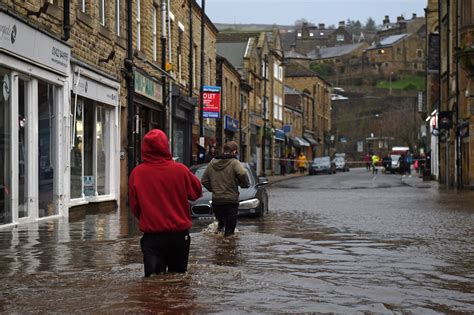 La Tormenta Ciara Se Ensa A Con El Oeste De Europa