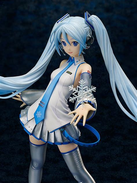 Snow Miku 14 Scale Figure Freeing Tokyo Otaku Mode Tom