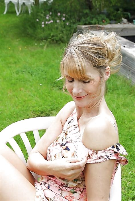 Drying Out My Lingerie Photo X Vid