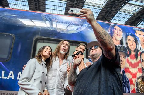 La Finale Di X Factor Si Far In Diretta In Piazza Plebiscito A