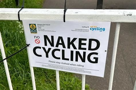 Signs Ban Naked Cycling On Glasgow Canal As Glaswegians Left Giggling Glasgow Live