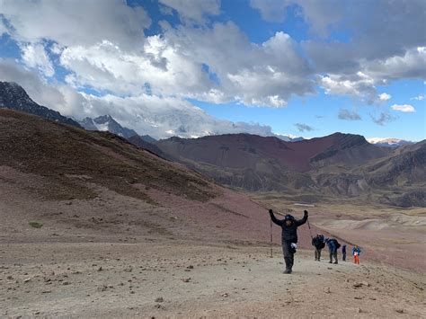 Ausangate Trek To Rainbow Mountain Days Andes Peru Expeditions