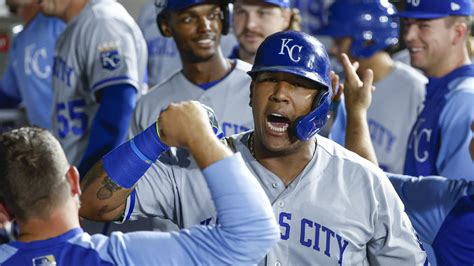 Royals' Salvador Perez Scratched Friday