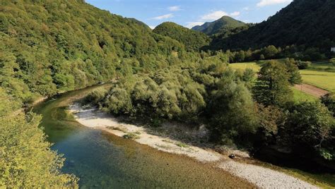 Promenades Dans La Nature Kendov Dvorec