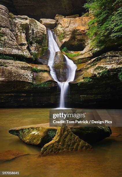 Falls Of The Ohio State Park Photos and Premium High Res Pictures ...